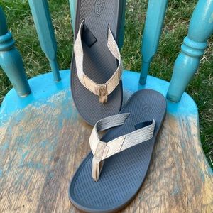 Women’s Chaco flip flops